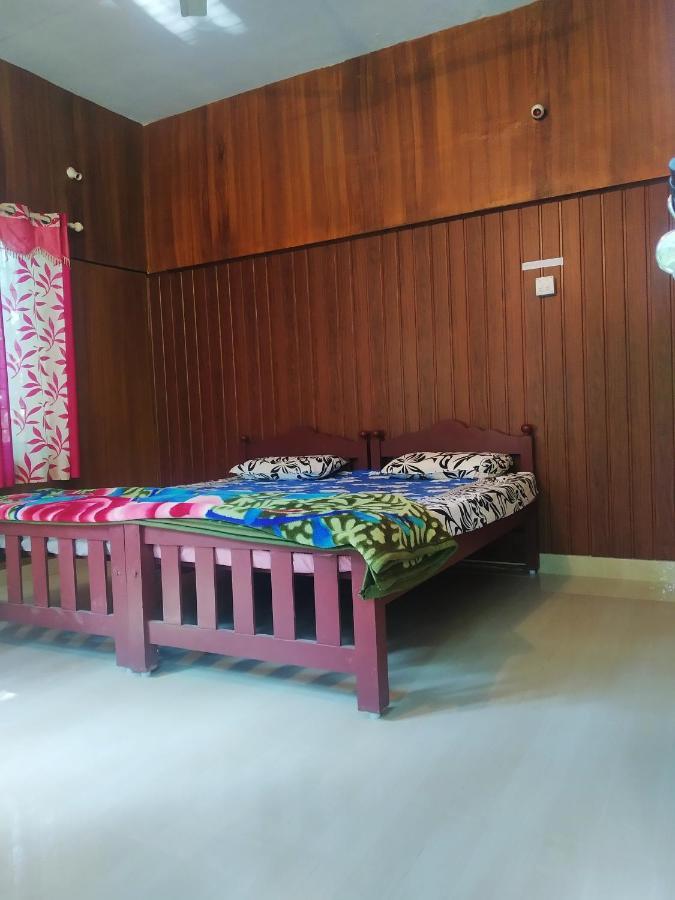 Hotel Periyar Green Bed&Breakfast Thekkady Exterior foto